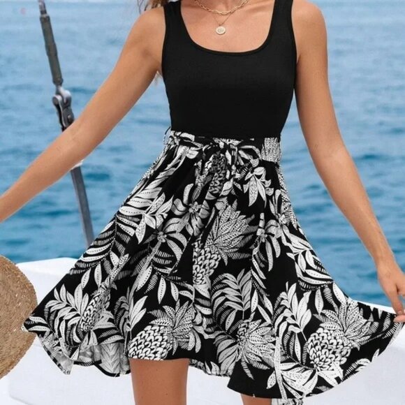 Cupshe Sunset Escape Tropical Mini Dress - Picture 2 of 9